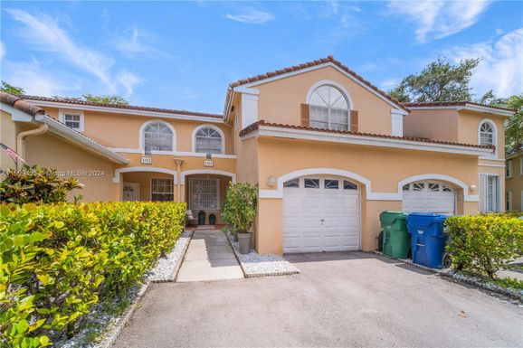 14807 Balgowan Rd # 12, Miami Lakes FL 33016