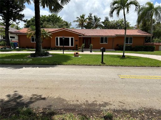 10400 SW 70th Ave, Pinecrest FL 33156