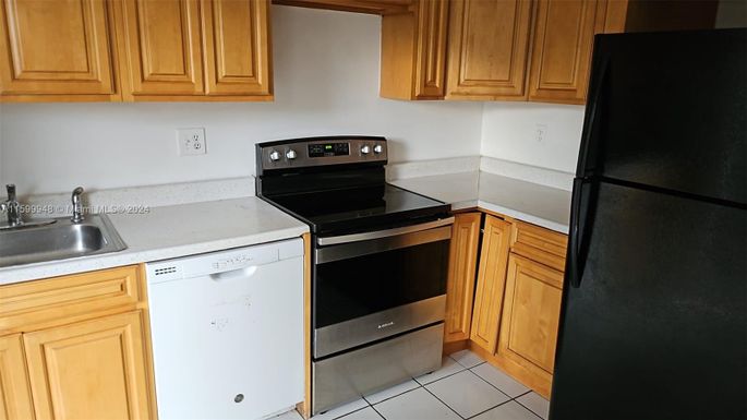 1385 White Pine Dr # 1385, Wellington FL 33414