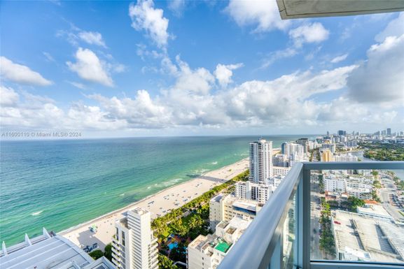 4401 Collins Ave, Miami Beach FL 33140