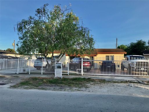 2480 NW 154th St, Miami Gardens FL 33054