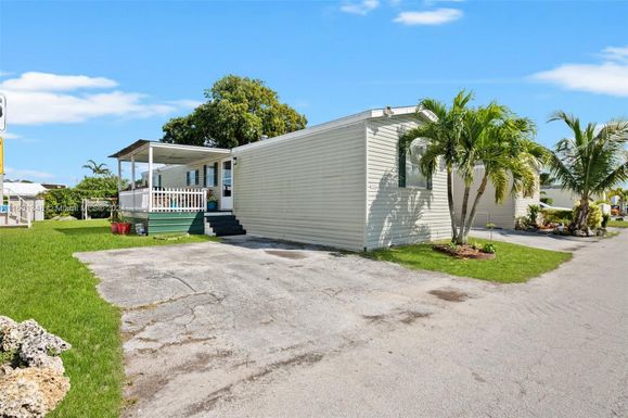 25345 SW 129th Ave, Homestead FL 33032