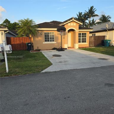 13961 SW 150th Ct, Miami FL 33196