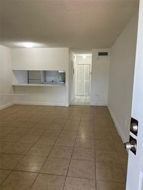 251 NW 177th St # 107, Miami Gardens FL 33169