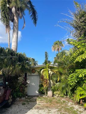 35 Palm Drive, Key West FL 33040