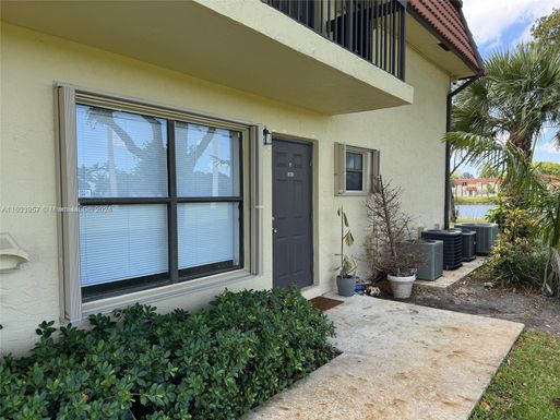 10005 NW 4th St # 103, Pembroke Pines FL 33024