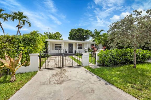 6335 SW 33rd St, Miami FL 33155