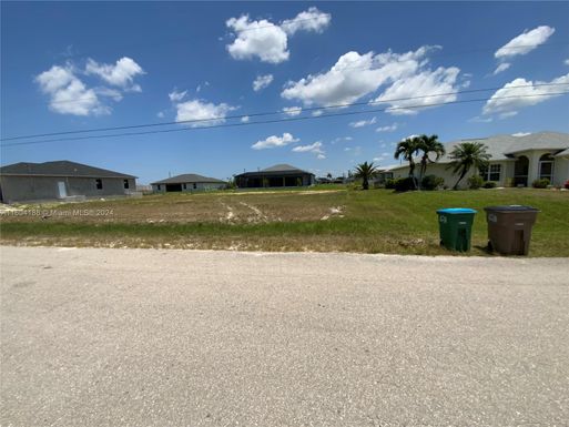 4111 NW 24 TERR, Cape Coral FL 33993