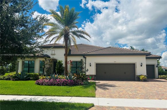 11608 Sally Ann Dr, Palm Beach Gardens FL 33412