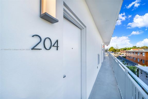 1536 NW 15th Ave # 204, Miami FL 33125