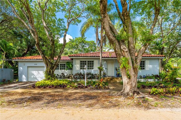 2935 Calusa St, Coconut Grove FL 33133