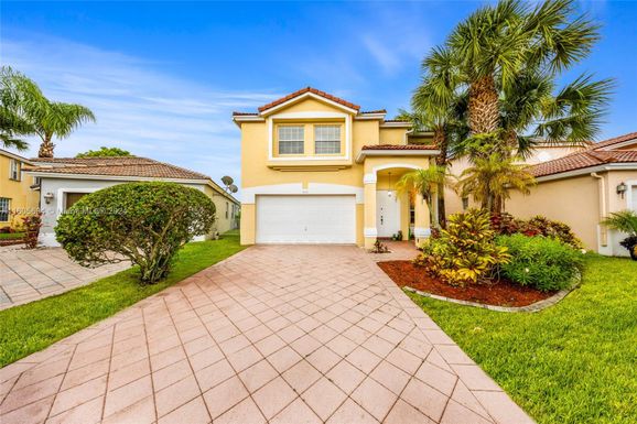 5312 NW 126th Dr, Coral Springs FL 33076