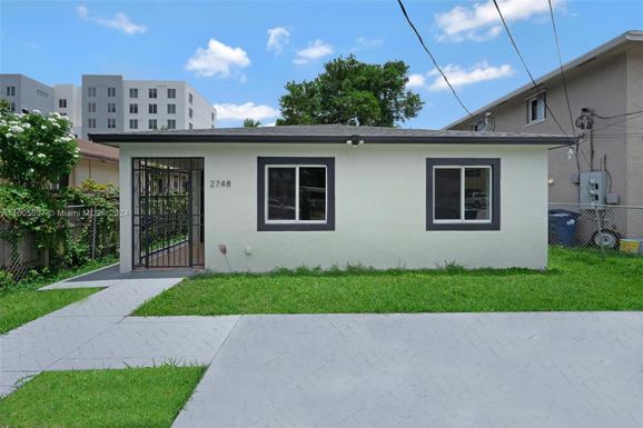 2748 NW 56th St, Miami FL 33142