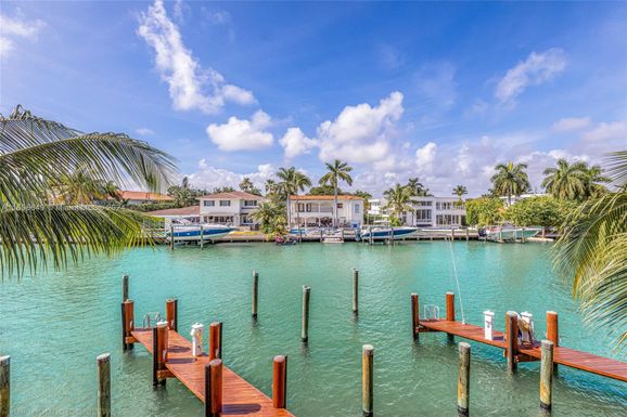 9400 W Bay Harbor Dr # 203, Bay Harbor Islands FL 33154