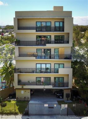 568 NE 66 St # 202, Miami FL 33138