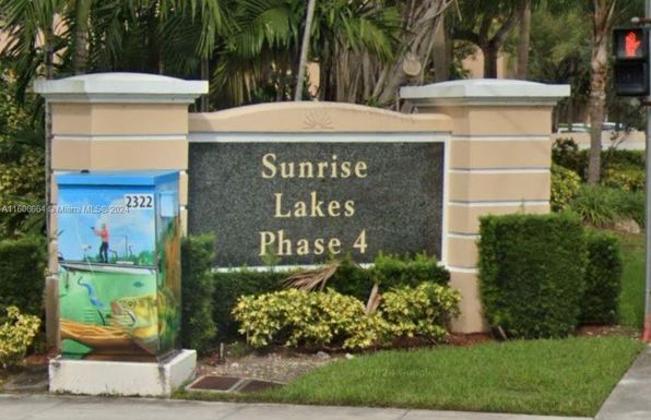 10405 Sunrise Lakes Blvd # 111, Sunrise FL 33322