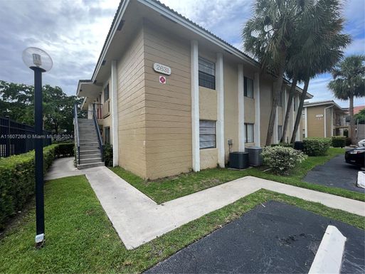 2631 Riverside Dr # 3, Coral Springs FL 33065