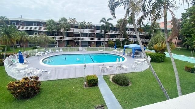 201 NE 14th Ave # 10B, Hallandale Beach FL 33009