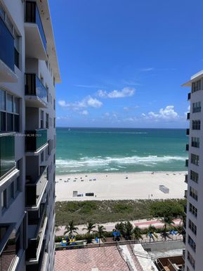 6039 Collins Ave # 1614, Miami Beach FL 33140