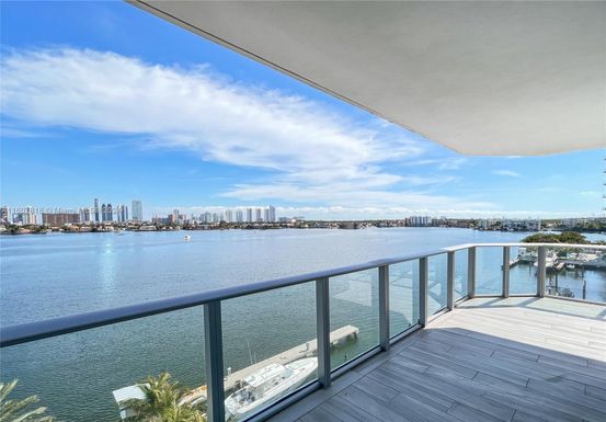 17301 Biscayne Blvd # 609, North Miami Beach FL 33160