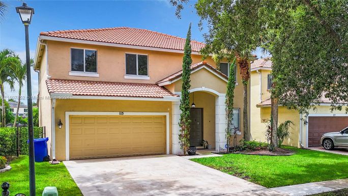 115 Seminole Lakes Dr, Royal Palm Beach FL 33411