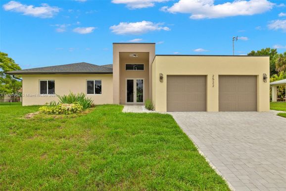 2522 Lakeview, Lehigh Acres FL 33936