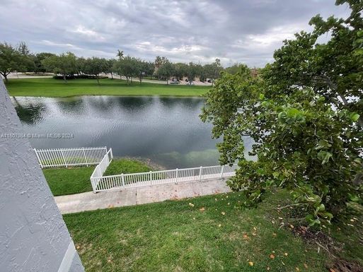 8500 SW 212th St # 304, Cutler Bay FL 33189