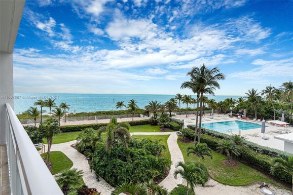 613 Ocean Dr # 4C, Key Biscayne FL 33149