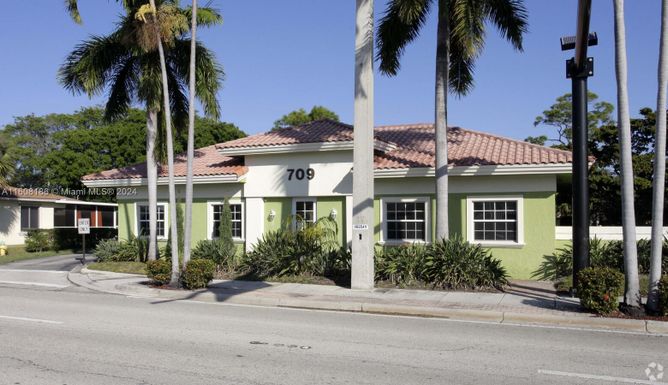 709 E Hillsboro Blvd, Deerfield Beach FL 33441