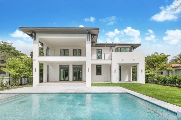 642 Madeira Ave, Coral Gables FL 33134