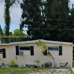 19621 North Tamiami Trail # 32, Fort Myers FL 33903