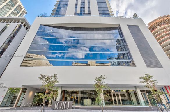 1010 Brickell Ave # 2005, Miami FL 33131