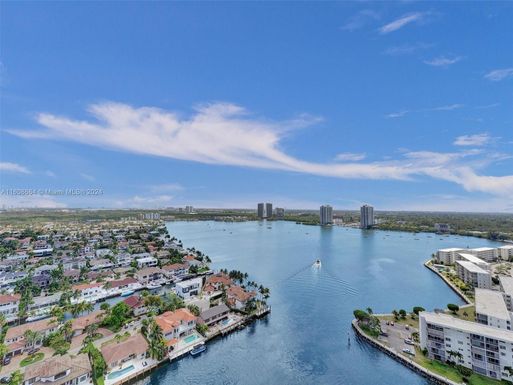 1000 W Island Blvd # 2606, Aventura FL 33160