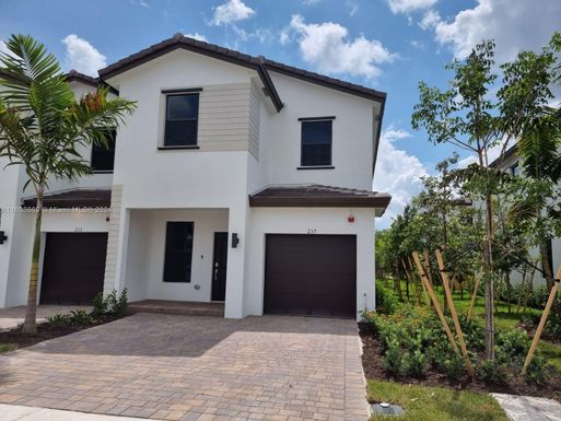 237 SW 159th Ct, Pembroke Pines FL 33027