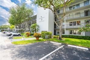 300 SW 134th Way # 406E, Pembroke Pines FL 33027