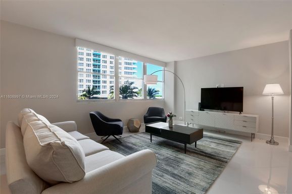 5055 Collins Ave # 2A, Miami Beach FL 33140