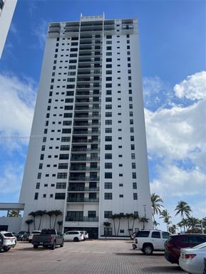 2301 S Ocean Dr # 307, Hollywood FL 33019