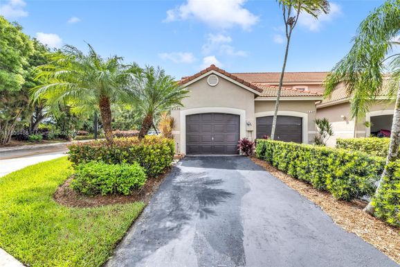 1230 Sorrento Dr # 1230, Weston FL 33326