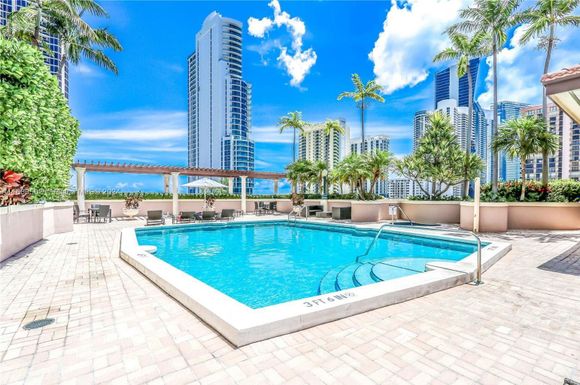 17555 Atlantic Blvd # 606, Sunny Isles Beach FL 33160