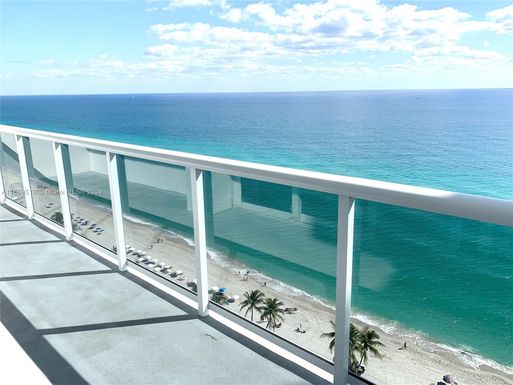 3140 Ocean Dr # 2105, Hallandale Beach FL 33009