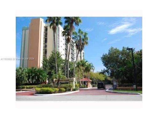 16919 N Bay Rd # 705, Sunny Isles Beach FL 33160