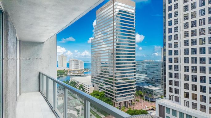 500 Brickell Ave # 2110, Miami FL 33131