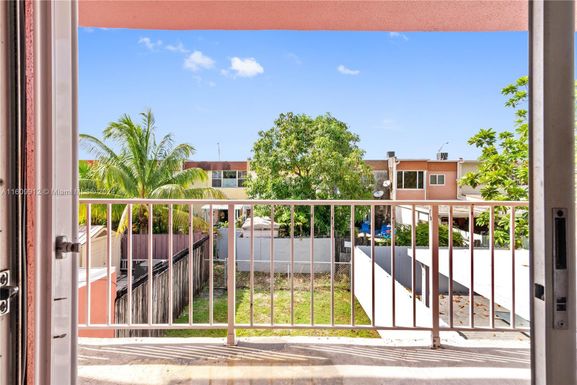 839 W 79th St # 839, Hialeah FL 33014