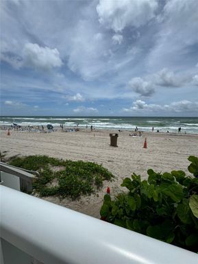 19201 Collins Ave # 701, Sunny Isles Beach FL 33160