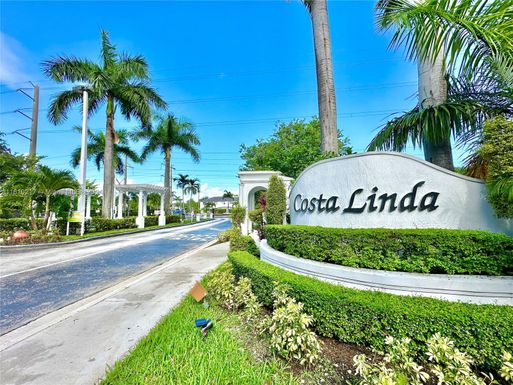 5620 NW 107 AVE # 1504, Doral FL 33178