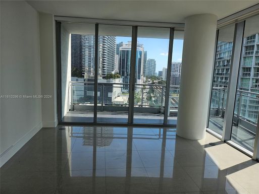 92 SW 3rd St # 2905, Miami FL 33130