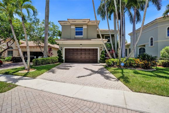 5806 NW 125th Ter, Coral Springs FL 33076