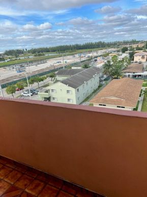 440 E 23rd St # 1510, Hialeah FL 33013