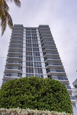 2401 Collins Ave # 1012, Miami Beach FL 33140