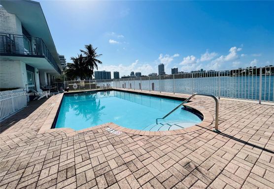 950 Bay Dr # 2, Miami Beach FL 33141